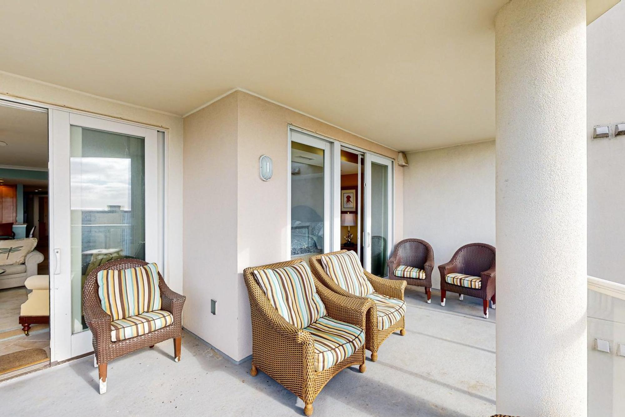 The Meridian Ocean City Room photo